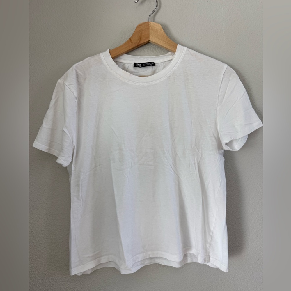 Zara White Short Sleeve Crewneck Tees